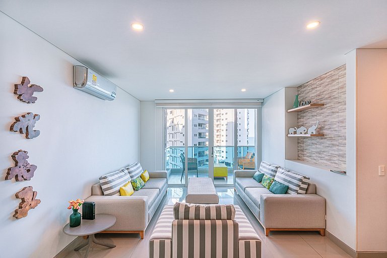 |Ahead| Attractive 3BR @Reservadelmar with parking