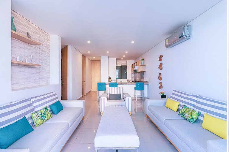|Ahead| Attractive 3BR @Reservadelmar with parking