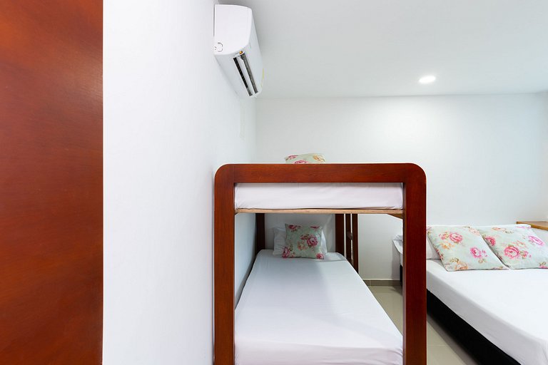 2BR Magnifico Apt @El Laguito +Piscina
