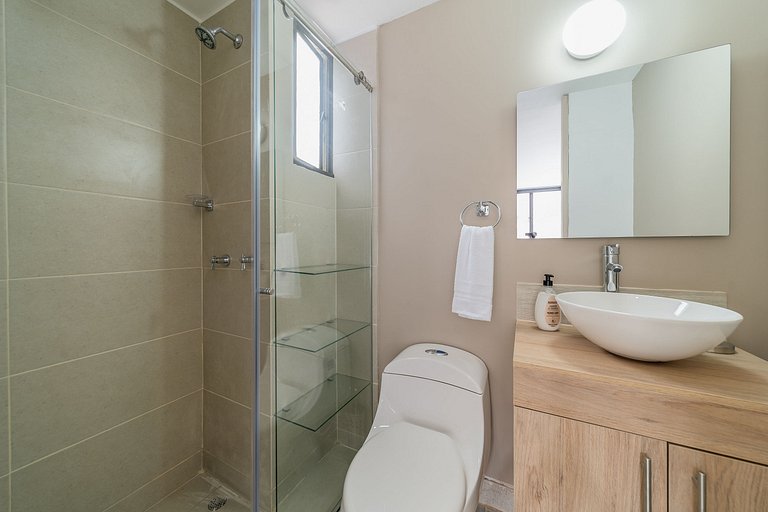 |Ahead| Stylish 2BR with Parking