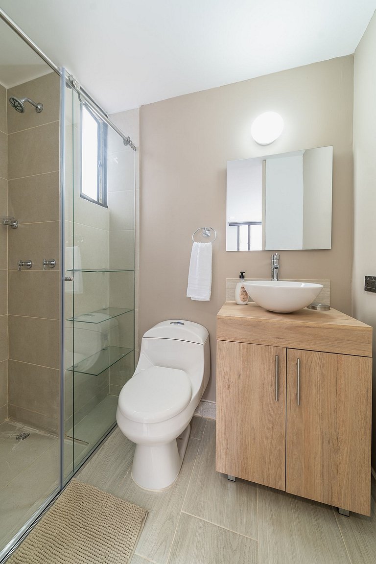 |Ahead| Stylish 2BR with Parking