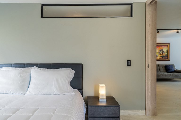 |Ahead| Stylish 2BR with Parking