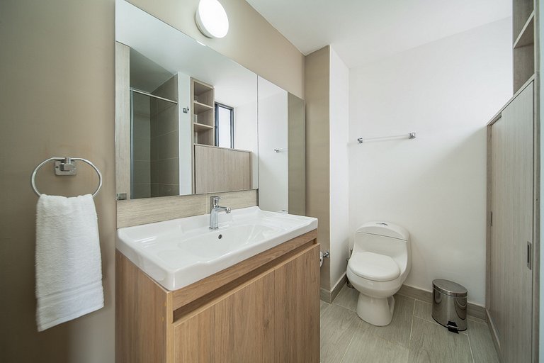 |Ahead| Stylish 2BR with Parking