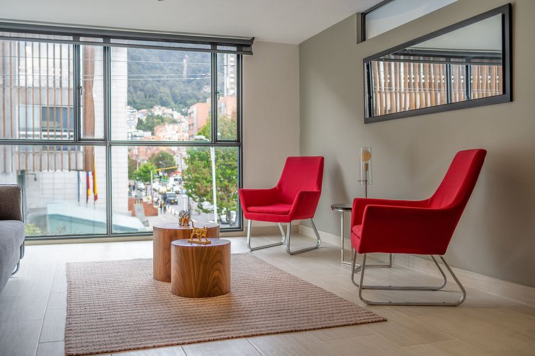 Iconic apt close to C. de Comercio+Parking