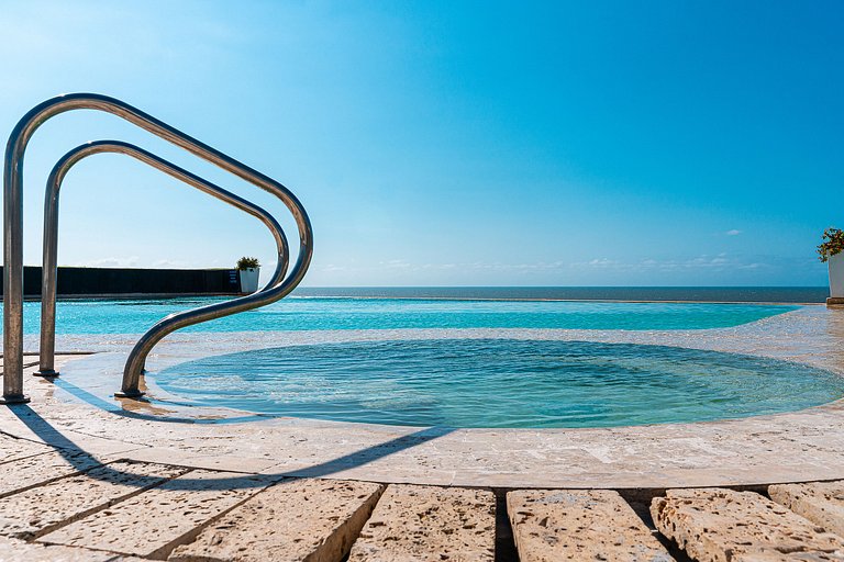 Tropical apartment + Beach, Pool, Wifi, Gym