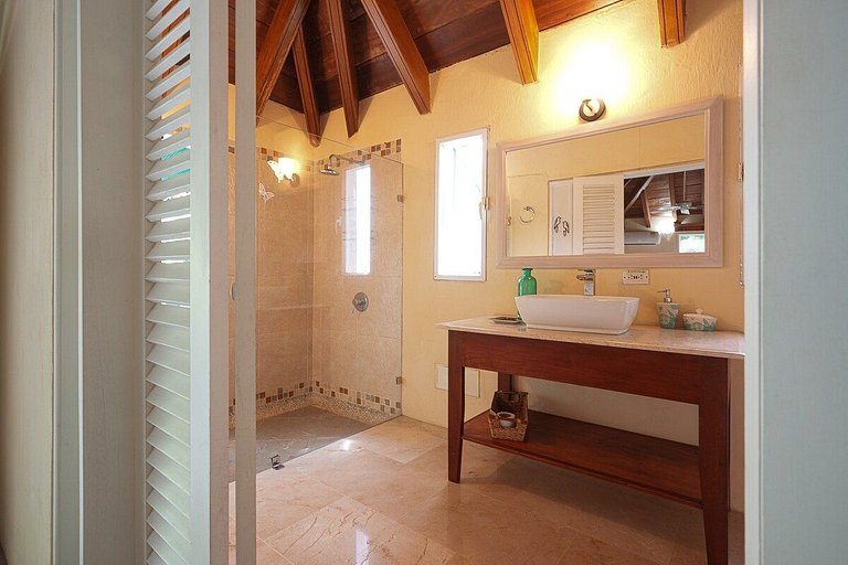Espaciosa Casa @Baru Cartagena +Piscina