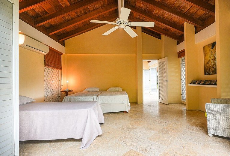 Espaciosa Casa @Baru Cartagena +Piscina
