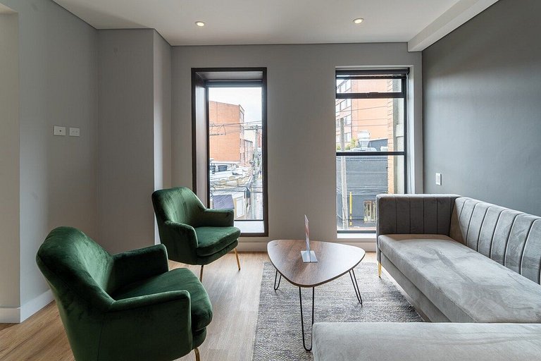 Spacious Apt at Anima 65 +Laundry @Zona G