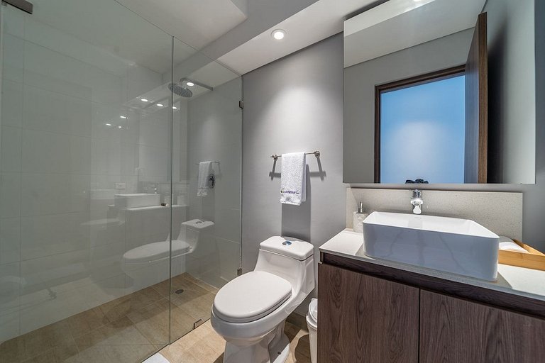 Iluminado 1BR @Zona G con Lavanderia