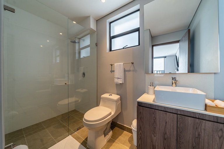 Deluxe 1BR @Zona G with Balcony & Laundry