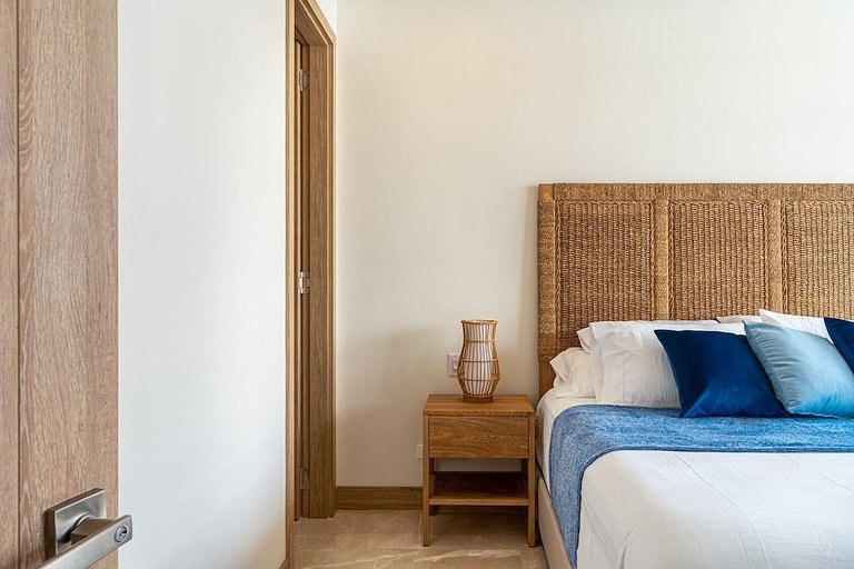 2BR Apt Asombroso @Morros Zoe + Piscina y Parking