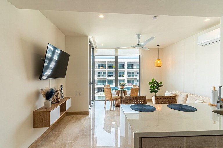 2BR Unbelievable Apt @Morros Zoe +Pool & Parking