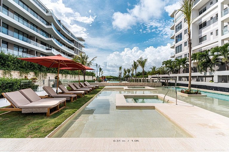 2BR Apt Asombroso @Morros Zoe + Piscina y Parking