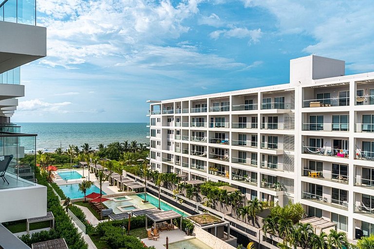 2BR Unbelievable Apt @Morros Zoe +Pool & Parking
