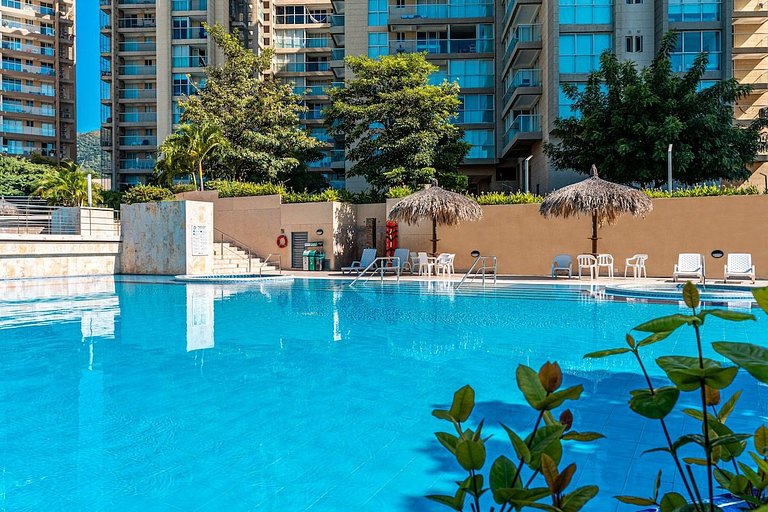 |Ahead| Sofisticado 3BR @Zazue con Piscina y Parking