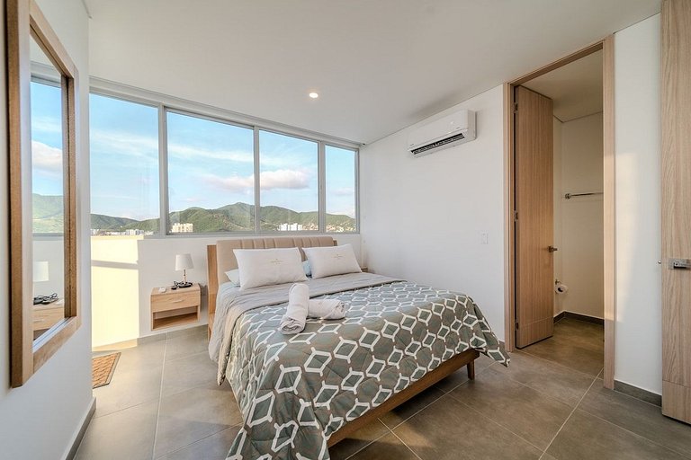 |Ahead| Spacious 2BR @Salguero + Balcony & Parking