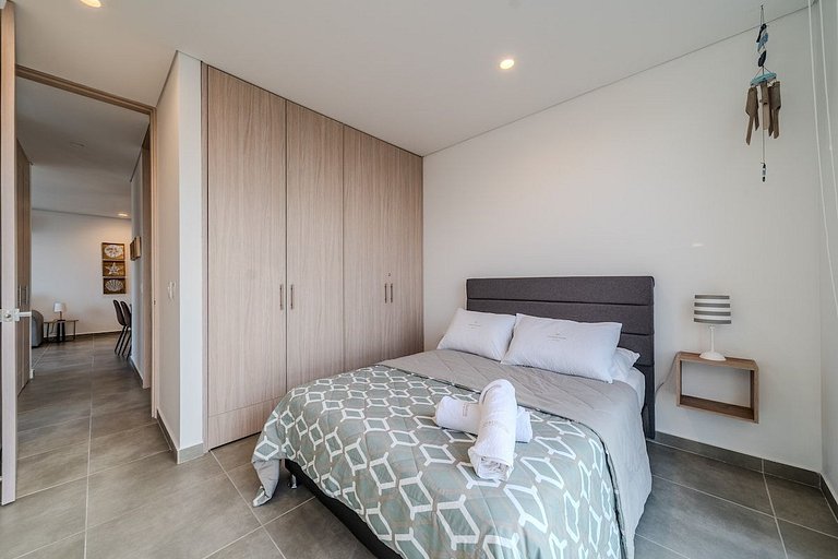 |Ahead| Spacious 2BR @Salguero + Balcony & Parking