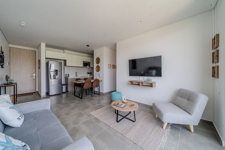 |Ahead| Spacious 2BR @Salguero + Balcony & Parking