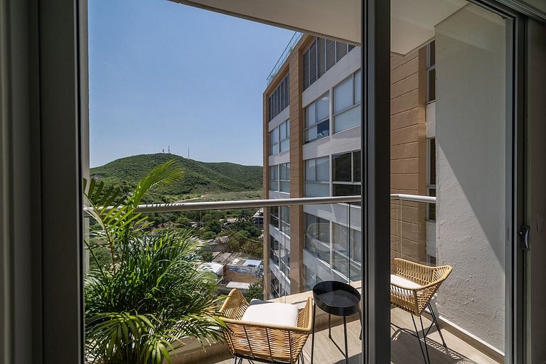 |Ahead| Stunning 1BR @Salguero + Balcony & Pool