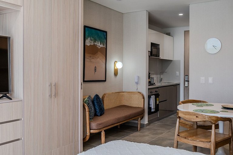 |Ahead| Stunning 1BR @Salguero + Balcony & Pool