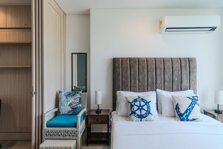 |Ahead| Vibrant Loft @Sanguero with Pool