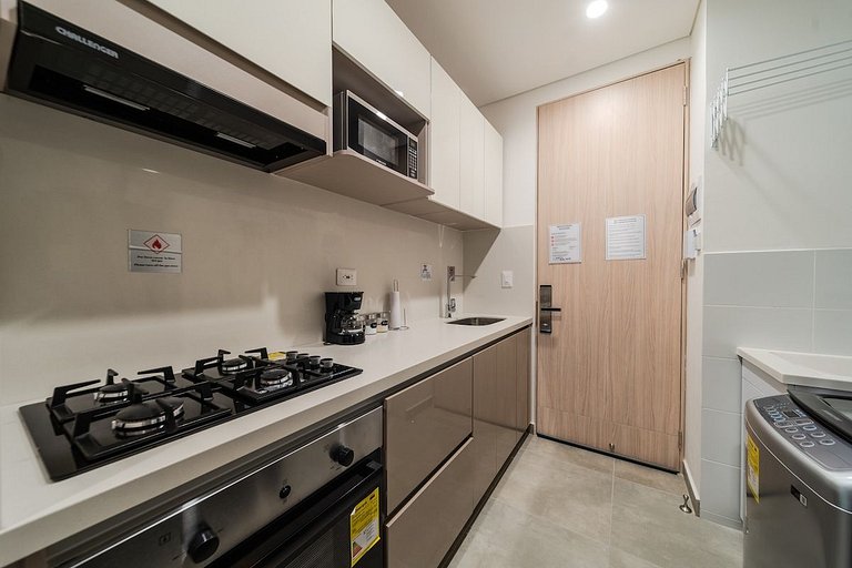 |Ahead| Vibrant Loft @Sanguero with Pool