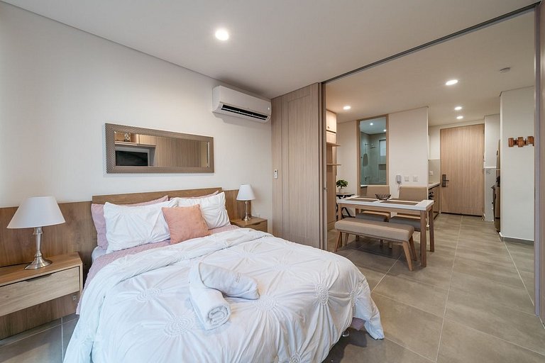 Warm Apt @Salguero + Swimming Pool