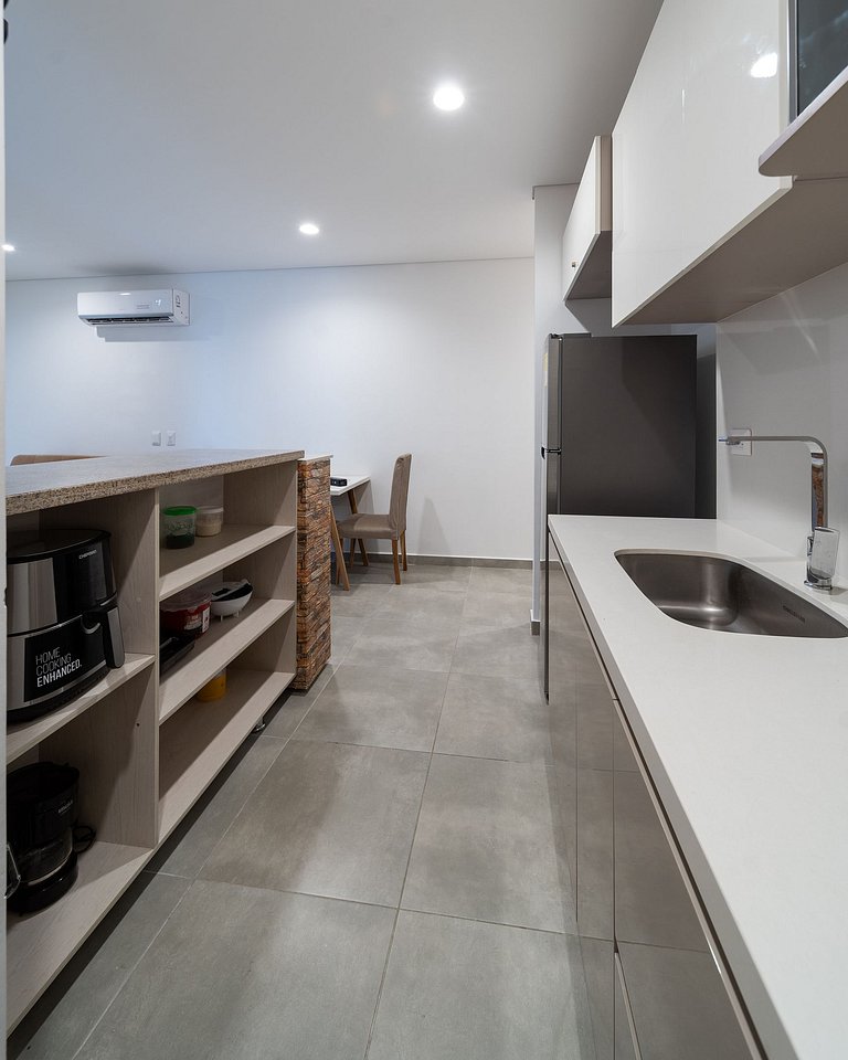 |Ahead| Maravilloso 2BR @Salguero con piscina y parking