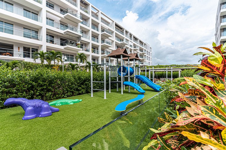 2BR Unbelievable Apt @Morros Zoe +Pool & Parking