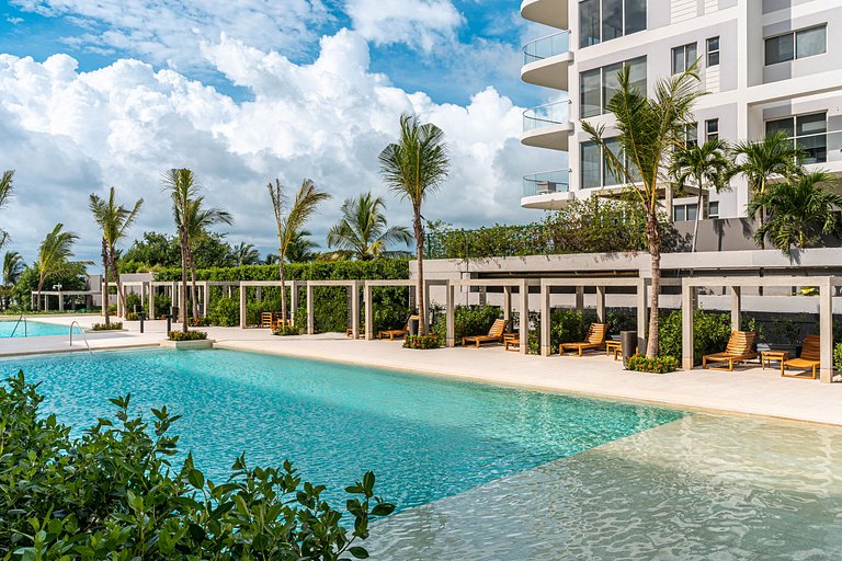 2BR Unbelievable Apt @Morros Zoe +Pool & Parking