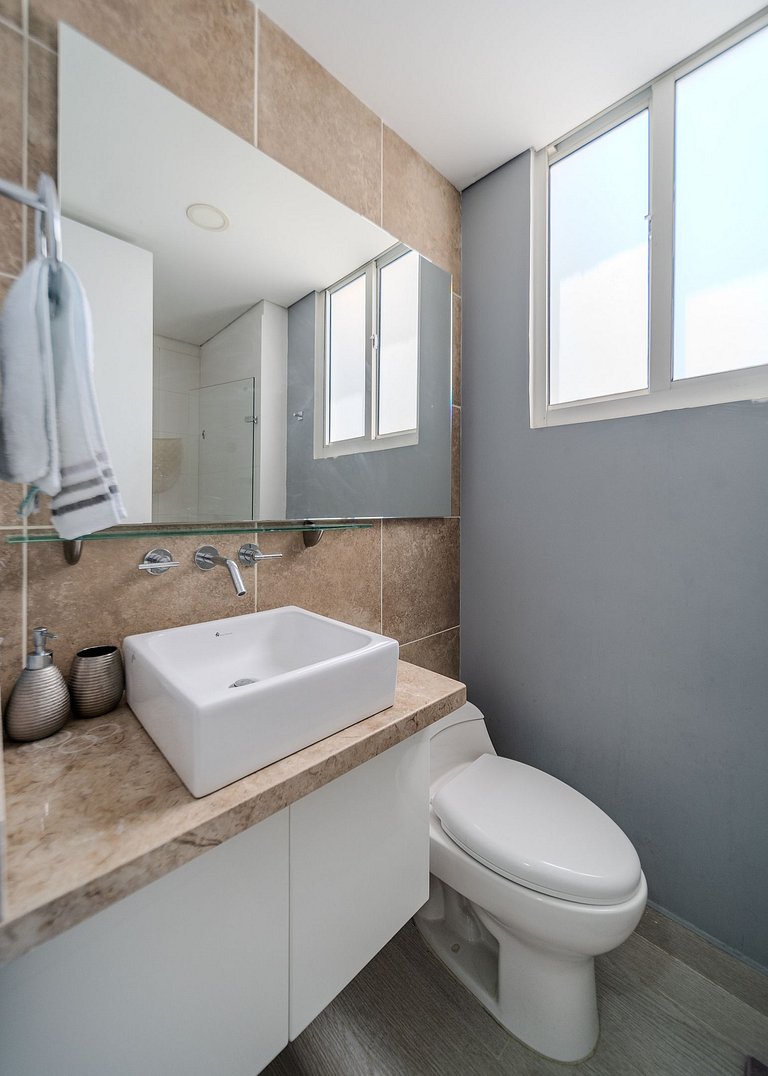 |Ahead| Spectacular 1BR @Zazue with Pool & Balcony