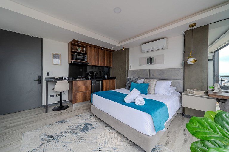 Ahead Minimalist Loft near the airport