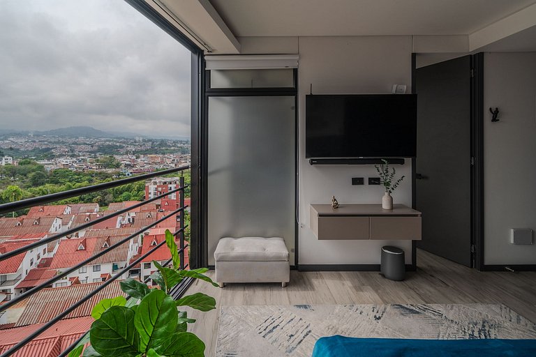 Ahead Minimalist Loft near the airport