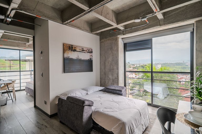 |Ahead| Stylish 2BR near airport with AC
