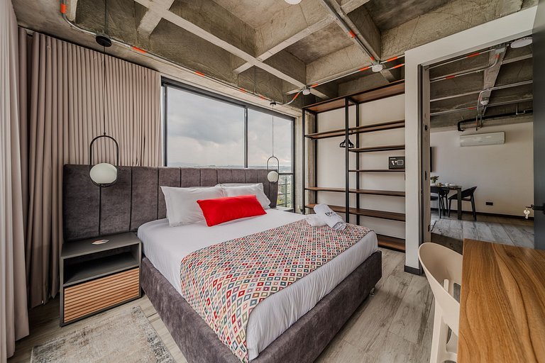 |Ahead| Stylish 2BR near airport with AC