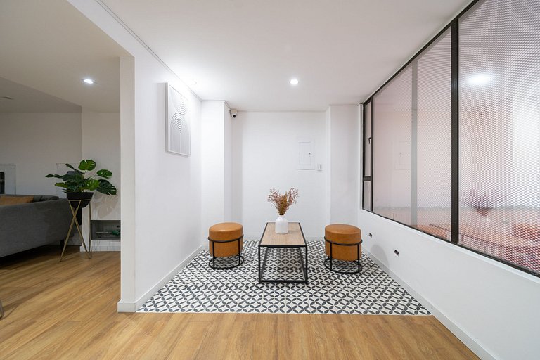 |Ahead| Stylish 2BR @Commercial Area near Zona G