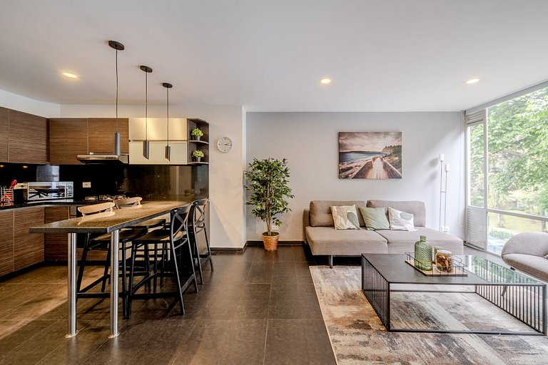 Cozy 1BR @La Calleja with Parking & Gym