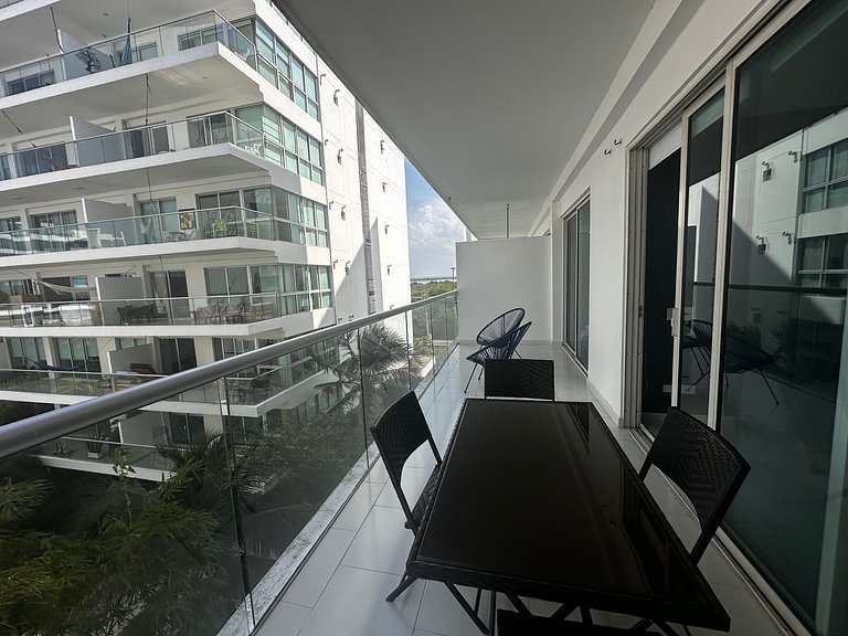 Beachfront 1BR apt - Morros 3 pool and gym