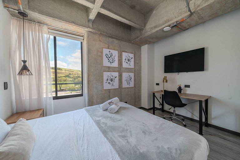 |Ahead| Inspirador 2BR cerca al aeropuerto con AC