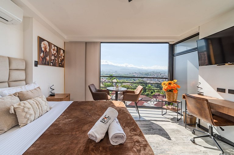 |Ahead| Panoramic Loft with parking and AC