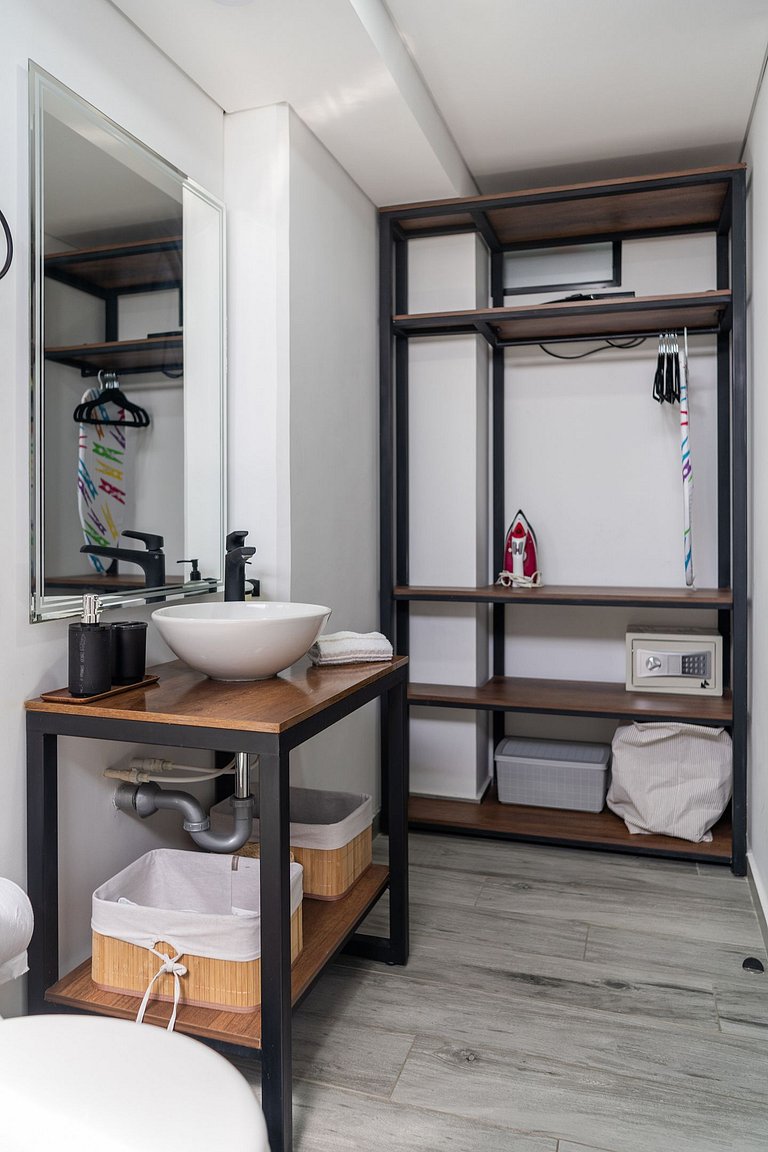 |Ahead| Panoramic Loft with parking and AC