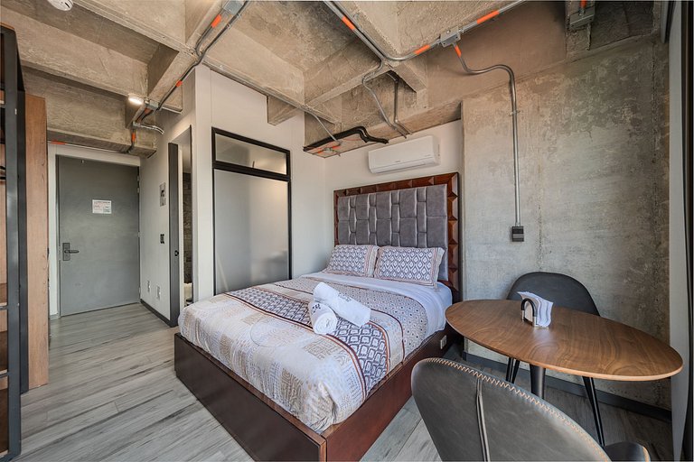 |Ahead| Pleasant Loft with AC and Parking