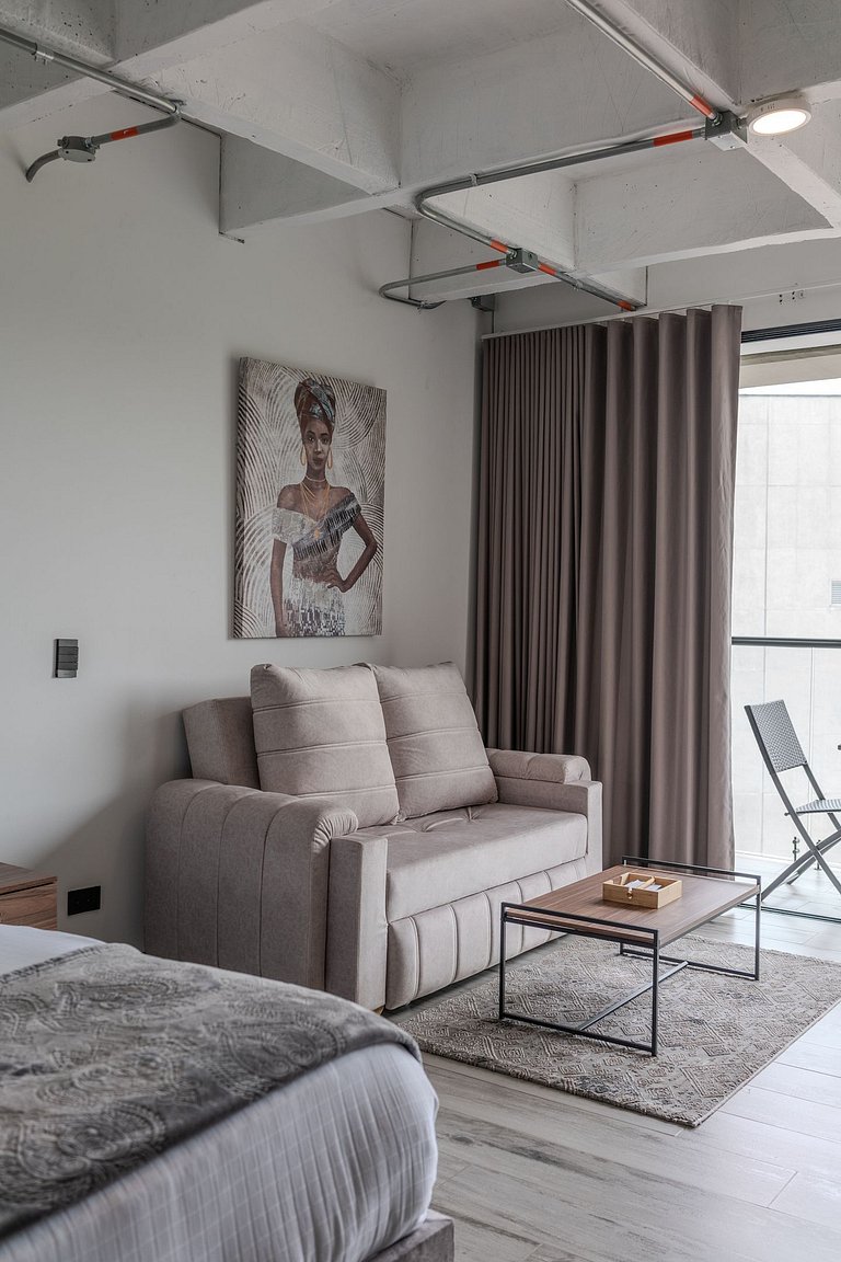|Ahead| Brillante Loft con balcon y parqueadero