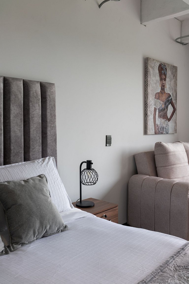 |Ahead| Brillante Loft con balcon y parqueadero