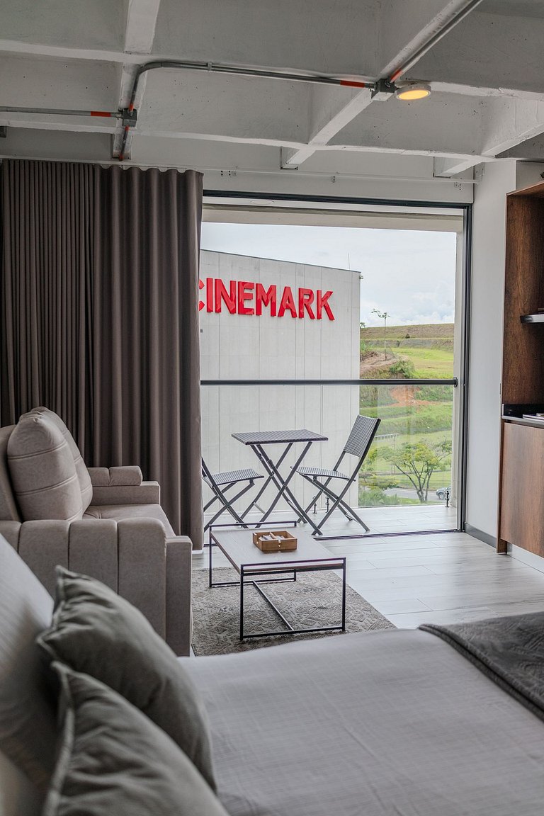 |Ahead| Bright Loft with balcony and parking