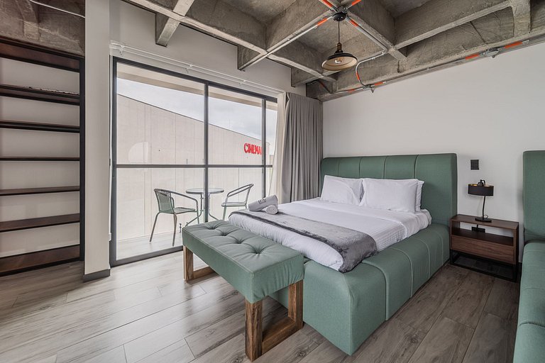 |Ahead| Unique Loft close to the airport + Parking
