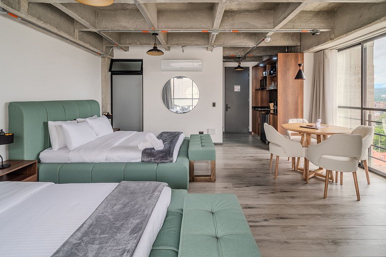 |Ahead| Unique Loft close to the airport + Parking