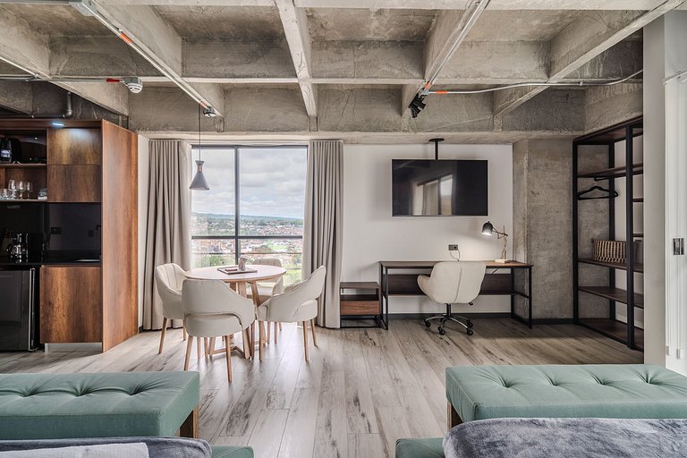 |Ahead| Unique Loft close to the airport + Parking