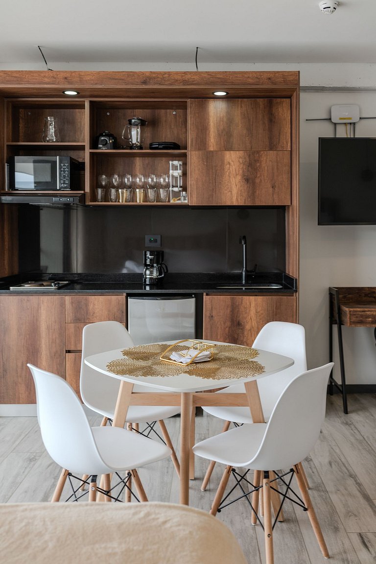 |Ahead| Classic Loft near the airport + Parking