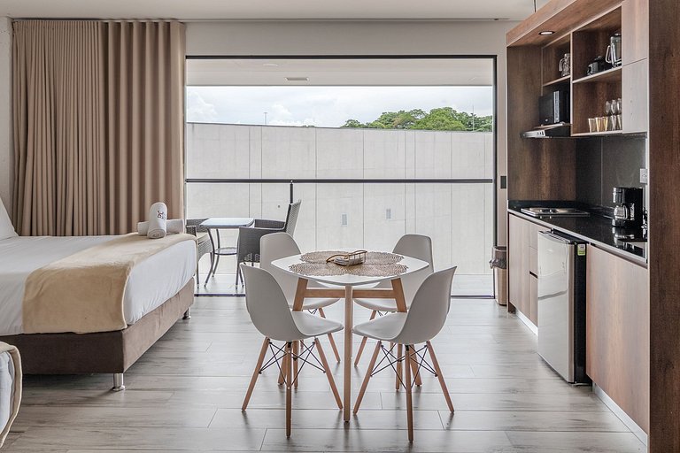 |Ahead| Clásico Loft cerca al aeropuerto + parking